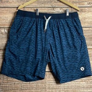 Vuori Shorts Mens L/XL (NO SIZE TAG) with Liner and Pockets Blue